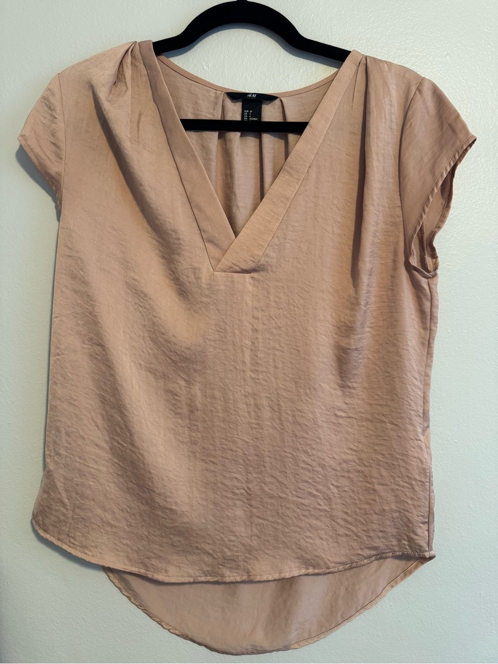 H&M Dusty Blush V-Neck Cap Sleeve Blouse